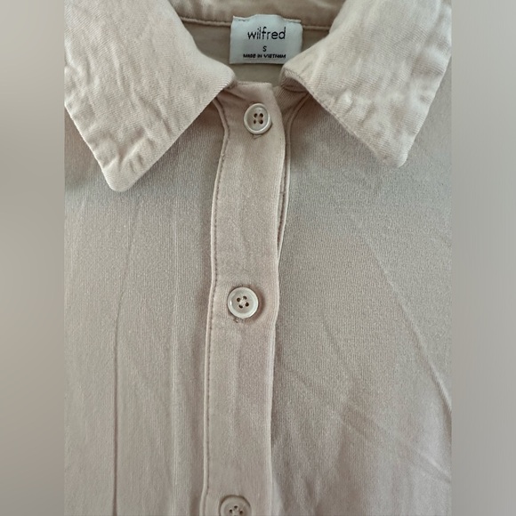 Aritzia Wilfred taupe beige button down long sleeve collar blouse top size small - Picture 3 of 5